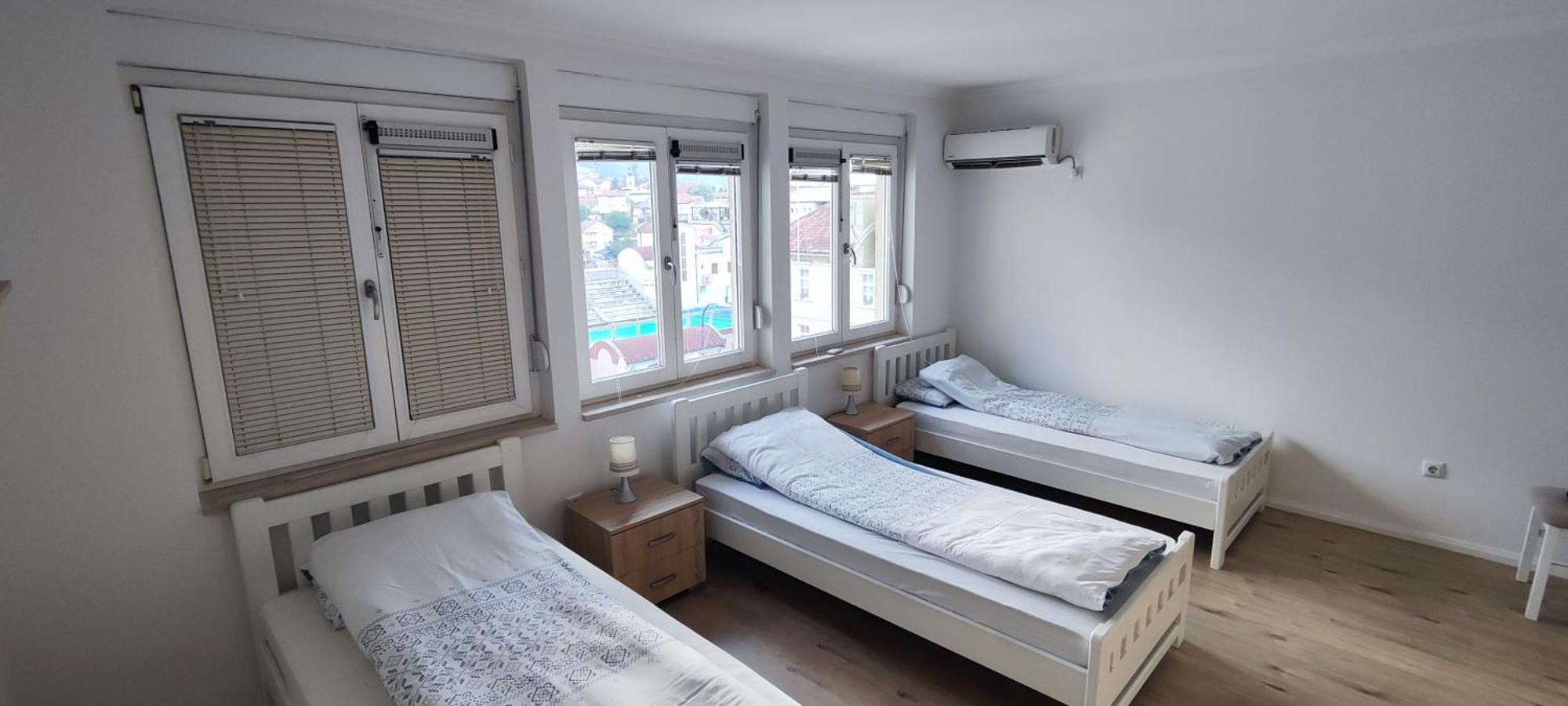 Central Apartment Кониц Экстерьер фото